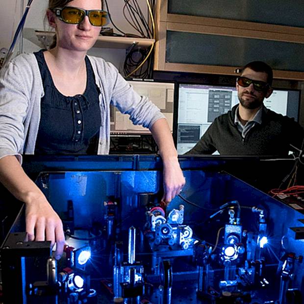 Justage von Laserstrahlen für den Demonstratoraufbau eines Ionenfallen-Quantencomputers
